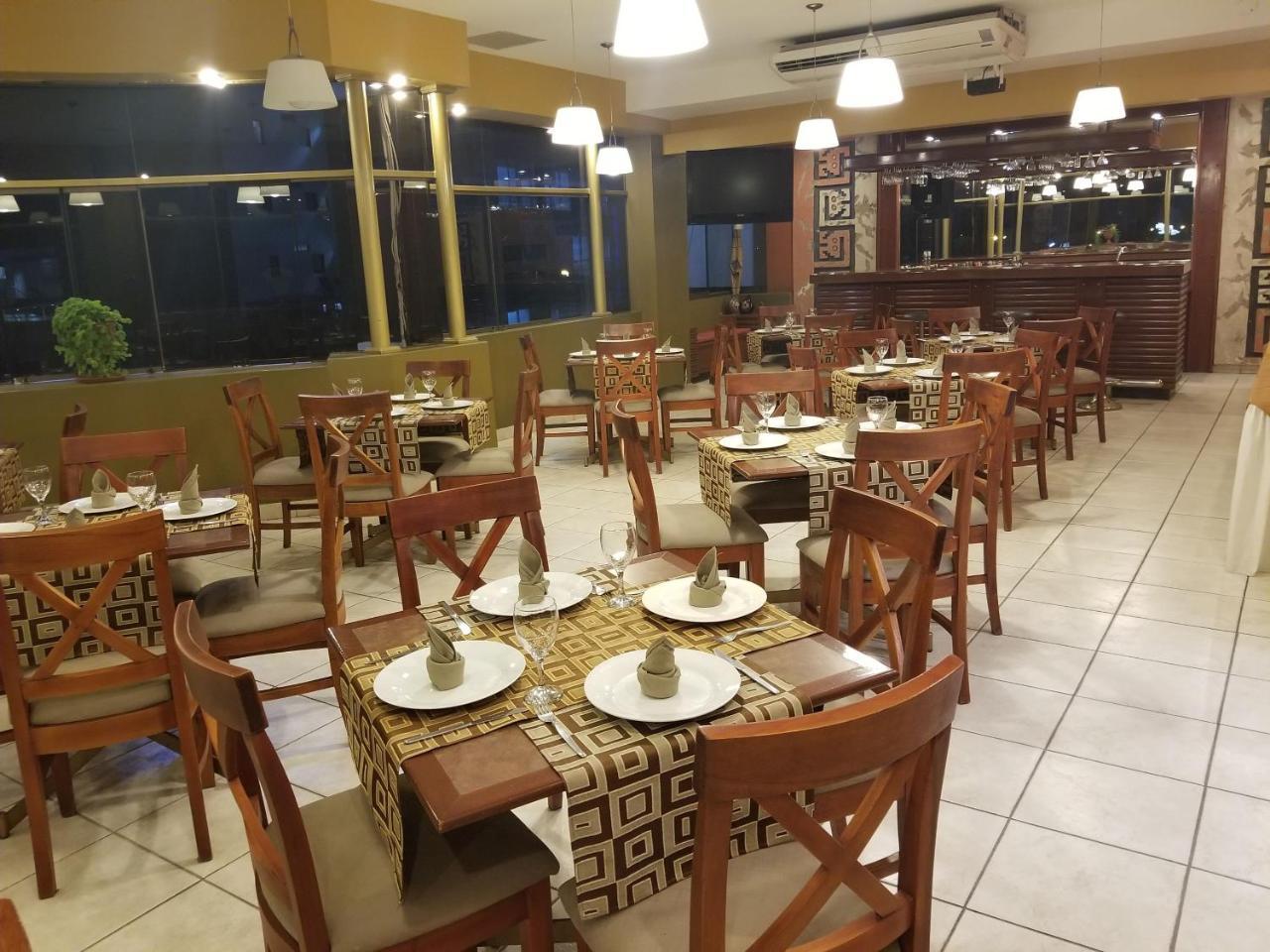 Hotel El Brujo La Merced Трухильо Екстериор снимка